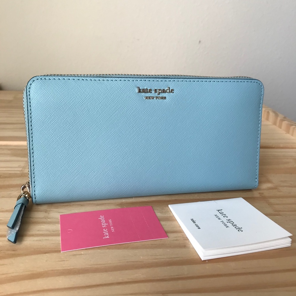 Kate Spade wallet🎈🎈